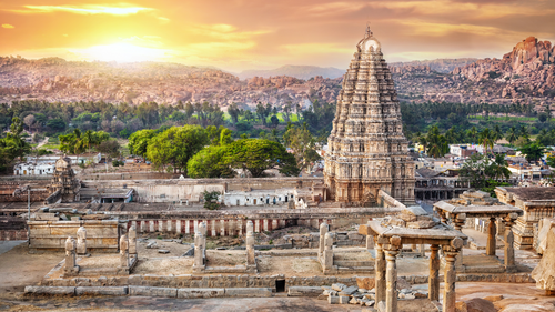8 Hindu Temples You Must Visit To Witness Indian Architecture