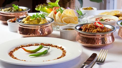 A Foodie's Guide To Indore: Top 10 Best Restaurants & Fine Dining