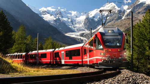 Live Your DDLJ Dreams With Switzerland's Iconic Train Rides