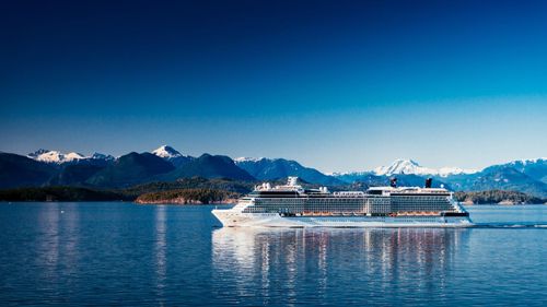 The Ultimate Guide To Cruising In Alaska: Tips, Routes & Must-See Wonders