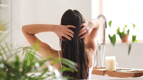 Back To Basics: Should You Be Applying Hair Oil To A Clean Scalp?