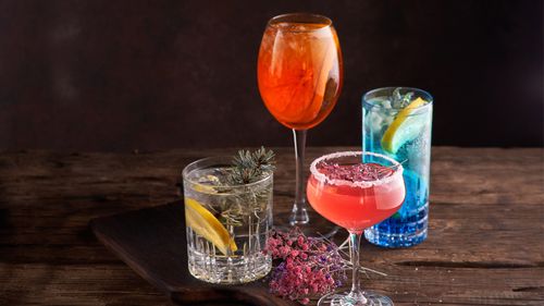 8 Types of Cocktail Glasses You Need In Your Bar 