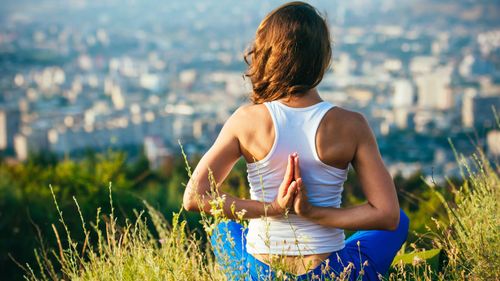 Best Beginner Friendly Yoga Asanas To Get Rid Of Back Pain