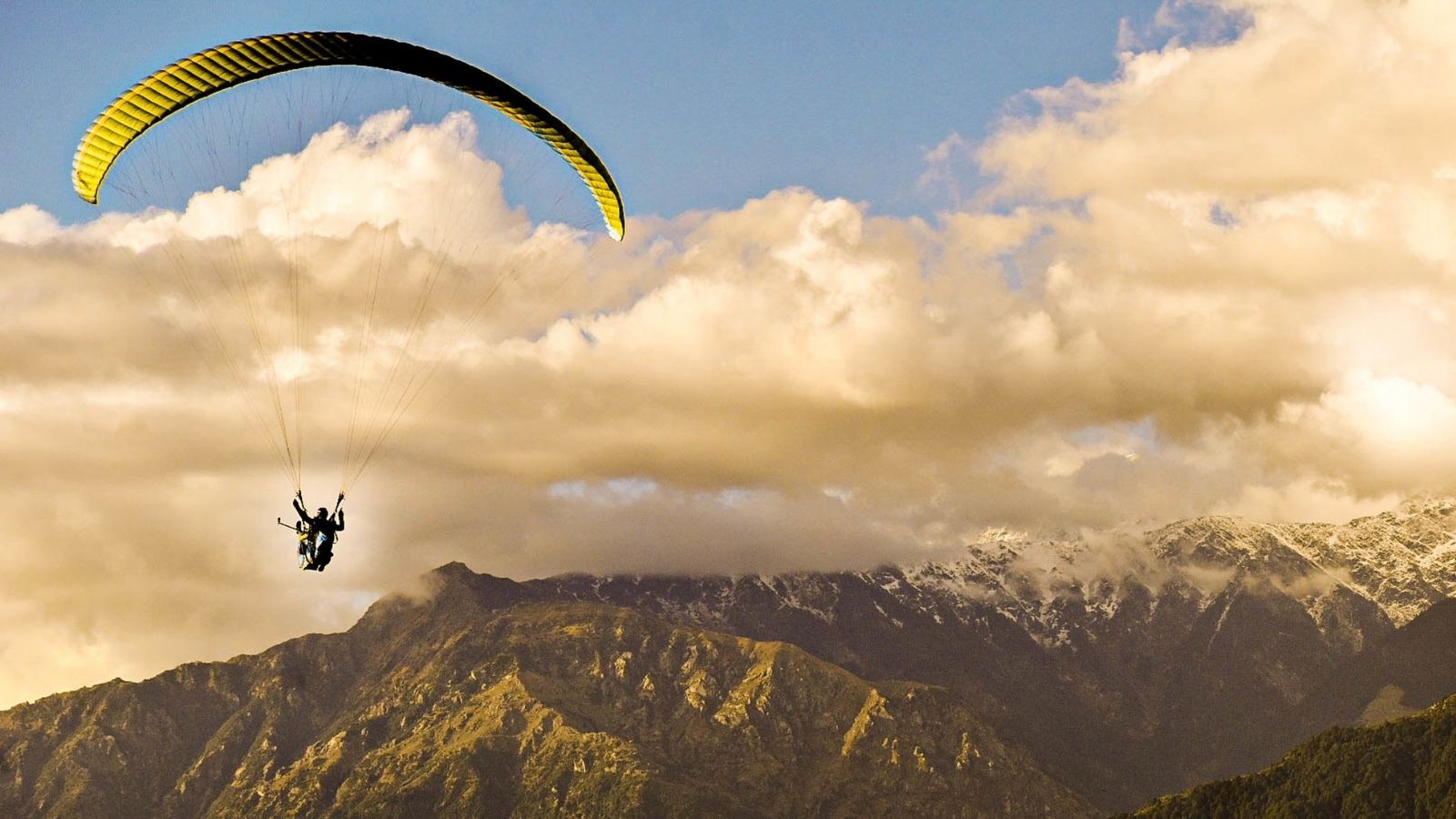 Cross Country World Cup Paragliding: Himachal's Bir Billing