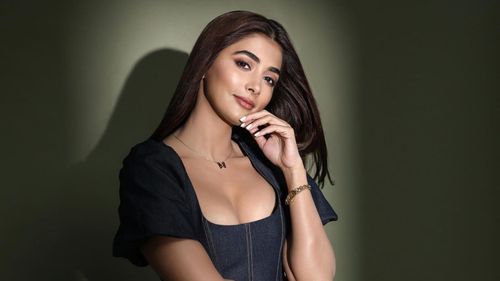 Cannes 2022: Pooja Hegde And 5 Other Indian Celebs To Debut At The Red Carpet