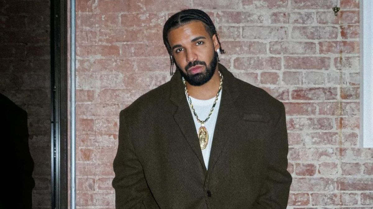 Rapper Drake Goes Viral On Social Media And Not For His Music