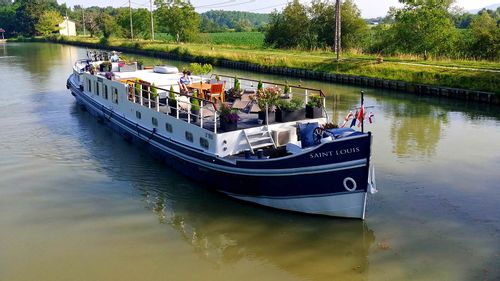 Slow Travel: Barge Cruising in Southern France
