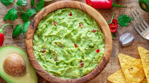 Easy Guacamole Recipe, Classic Dishes & Fresh Avocado Goodness