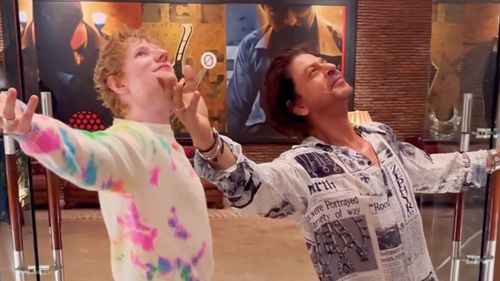 SRK Teaches Ed Sheeran His Iconic Pose And It Is Just ‘Perfect’