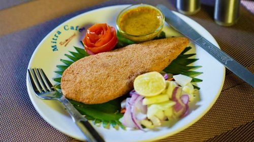 Kolkata’s Legendary Mitra Café Brings Its Kabiraji Cutlet To Bengaluru