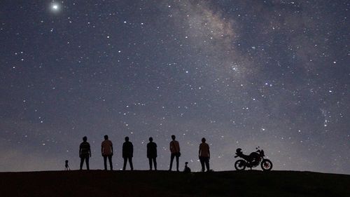 Twinkle Twinkle: Why You Should Consider Staring At The Stars This Year