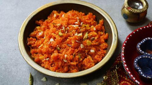 Swap Milk and Sugar In Gajar Ka Halwa With These Ingredients