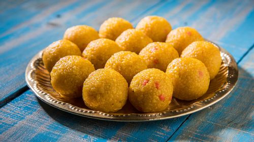 Expert Tips To Make The Perfect Motichoor Laddu At Home