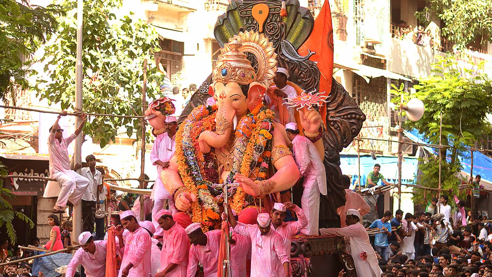 History Of Mumbai s Famous Lalbaugcha Raja Zee Zest