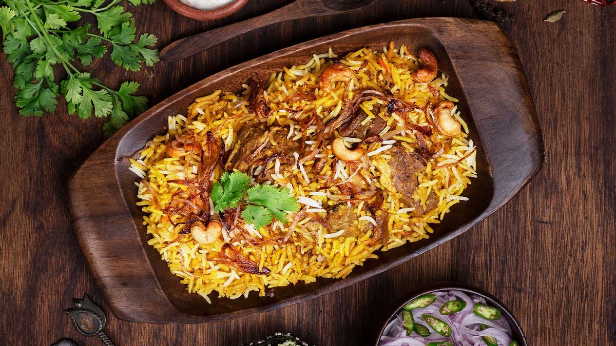 445 Chicken Biryani Stock Photos, High-Res Pictures, and Images - Getty  Images