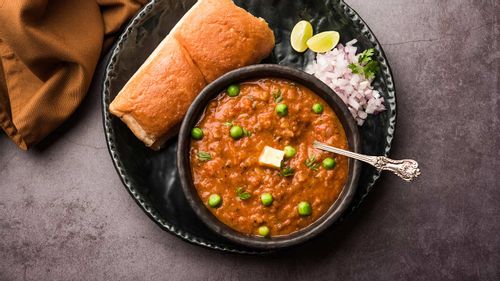 How to Make Mumbai's Favourite Pav Bhaji at Home