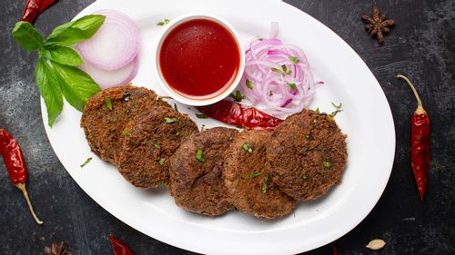 10 Iconic Delicacies And Where To Eat Them In Goa