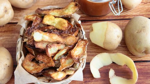 7 Ways To Get Creative With Leftover Fruit And Veggie Peels