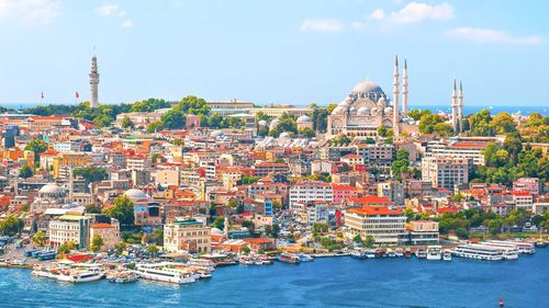 Travelling To Turkey? Experience Istanbul With A Walking Food Tour