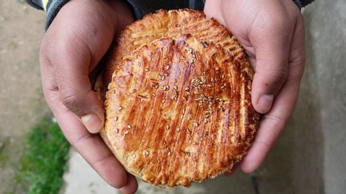 Why Kashmiri Pandits Spin Cotton And Prepare Roth For This Festival