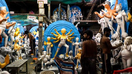 Durga Puja 2021: An Insider’s Guide To Kolkata’s Historic Art Enclave, Kumortuli 