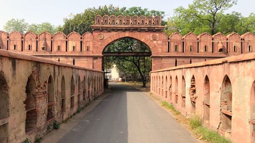 Learn More About The Underrated Salimgarh Fort In Delhi