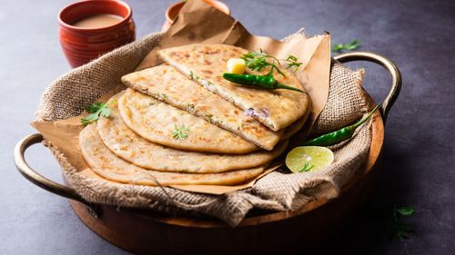 Paneer Paratha Recipe: How To Make Delicious Paneer Stuffed Paratha