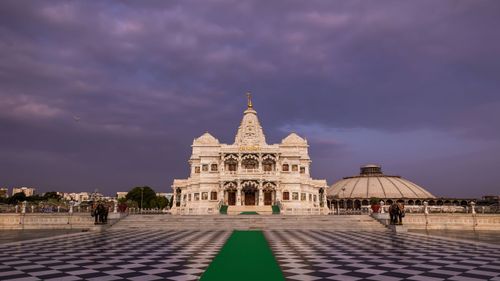 Immerse Yourself In Divinity With These Places To Visit In Vrindavan