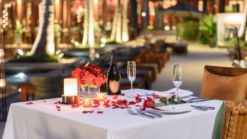8 Romantic Dining Experiences To Treat Your Loved One In Delhi