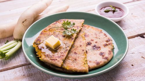 Savouring Punjabi Delicacy: Mooli Paratha Recipe Made Easy 