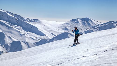 Best Ski Resorts In India: Gulmarg, Manali, And Beyond!