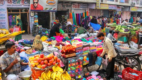 Unveiling Agra's Shopping Delights: Markets, Bazaars & Local Treasures
