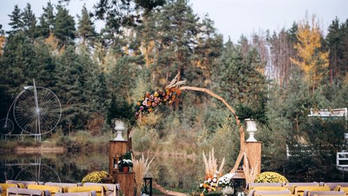 Enter The Next Chapter Of Love With These Wonderful Wedding Gate Decorations