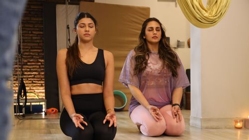 Learn Fitness Tips From Anshuka Parwani – Bollywood’s Favourite Yoga Trainer