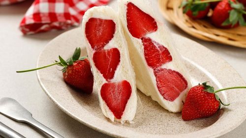 Strawberry Sandos – Japan’s Delightfully Sweet Sandwich Trend