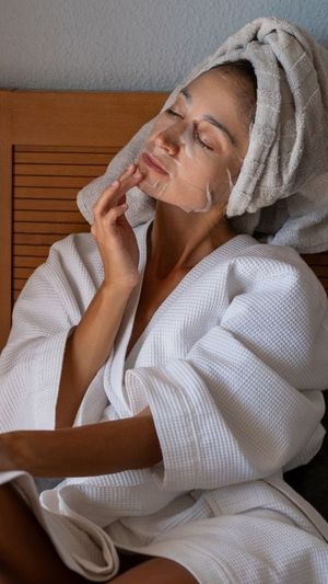  Best Sleeping Masks To Rescue And Nourish Dry Winter Skin