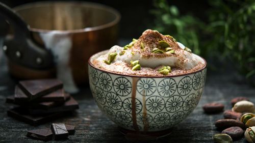 Mumbai’s Cosiest Hot Chocolate Cups To Try This Winter! 