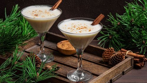 Healthy & Simple Winter Mocktail Recipes To Warm Your Soul