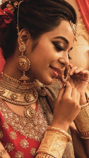 5 Must-Have Products For Your Wardrobe Rescue Kit This Shadi Season