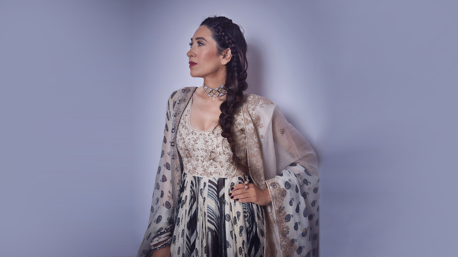 PROD braids karisma kapoor 2 1662363855950