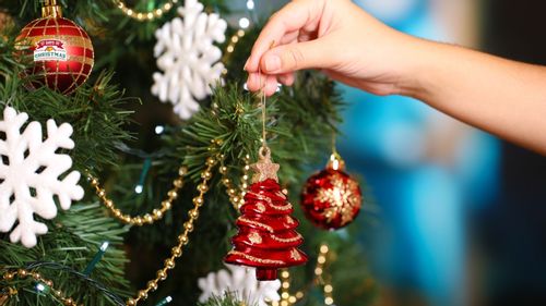 Quirky And Creative Decorations For Your Christmas Tree 