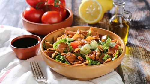 Discover The Mouth-Watering Fattoush Salad And Make It Your New Go-To Recipe
