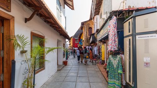 7 Flea Markets In India That Are Every Shopper's Dream Come True