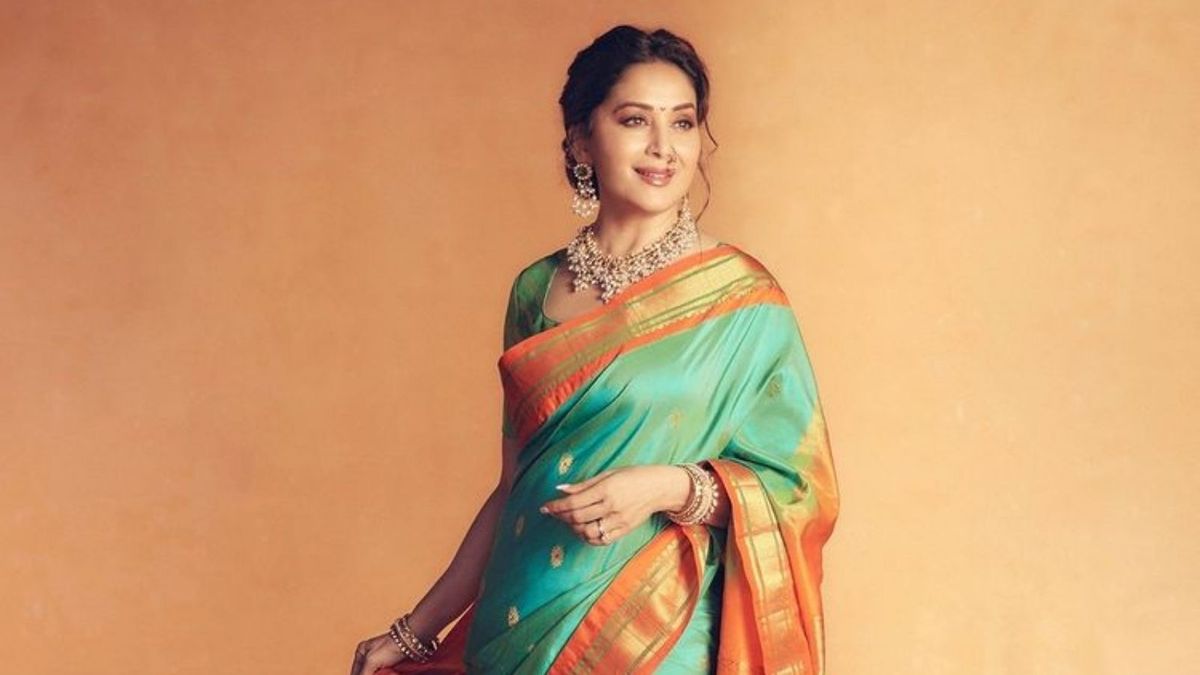 Buy online Dark Green Silk Paithani Saree With Blouse from ethnic wear for  Women by Sangam Prints for ₹2569 at 71% off | 2023 Limeroad.com