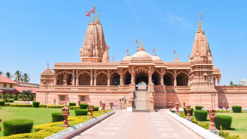 All About Swaminarayan Akshardham Temple, Gandhinagar And What Makes It So Popular