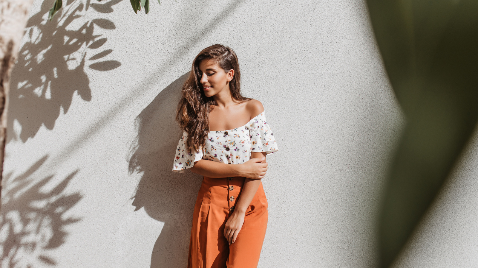 Orange Pants That Add A Splash Of Summer To Your Outfits 
