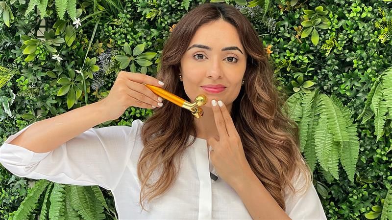 Face Yoga with Vibhuti Arora