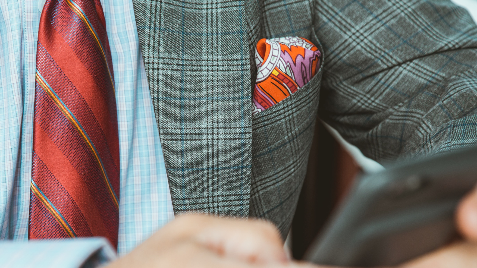 handkerchief vs pocket square