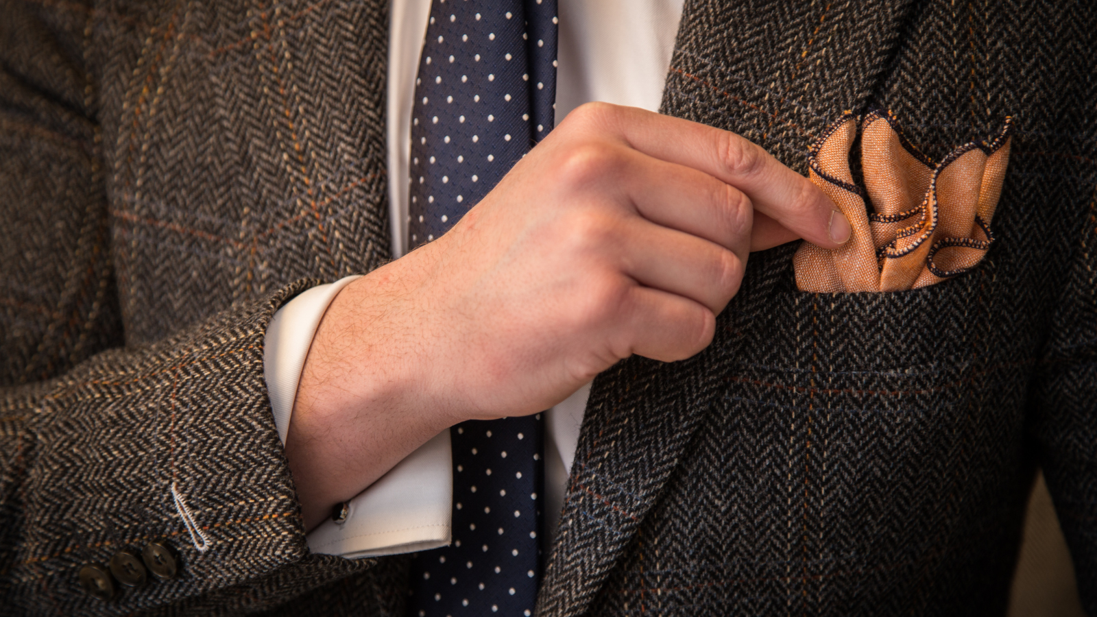 folding a pocket square