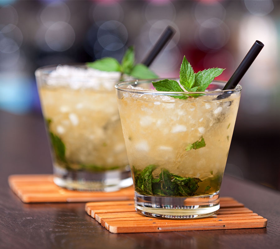 15 DIY Cocktail Recipes With Mint I Zee Zest